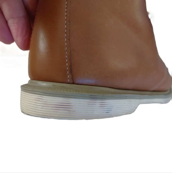 Dr. Martens Chester Light Brown Chukka Boots Men\'s Size 11 Leather Ankle Boots